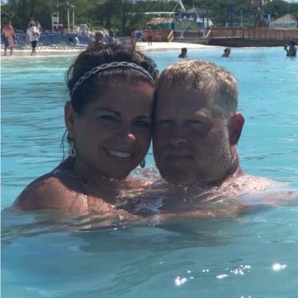 Meet your Posher, Melanie - Picture 1 of 1